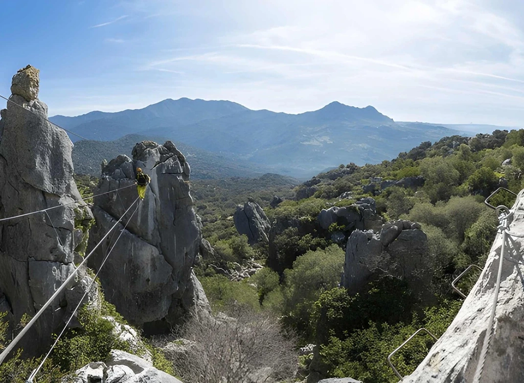 Tramo descendente de la vía ferrata del Castillo del Águila